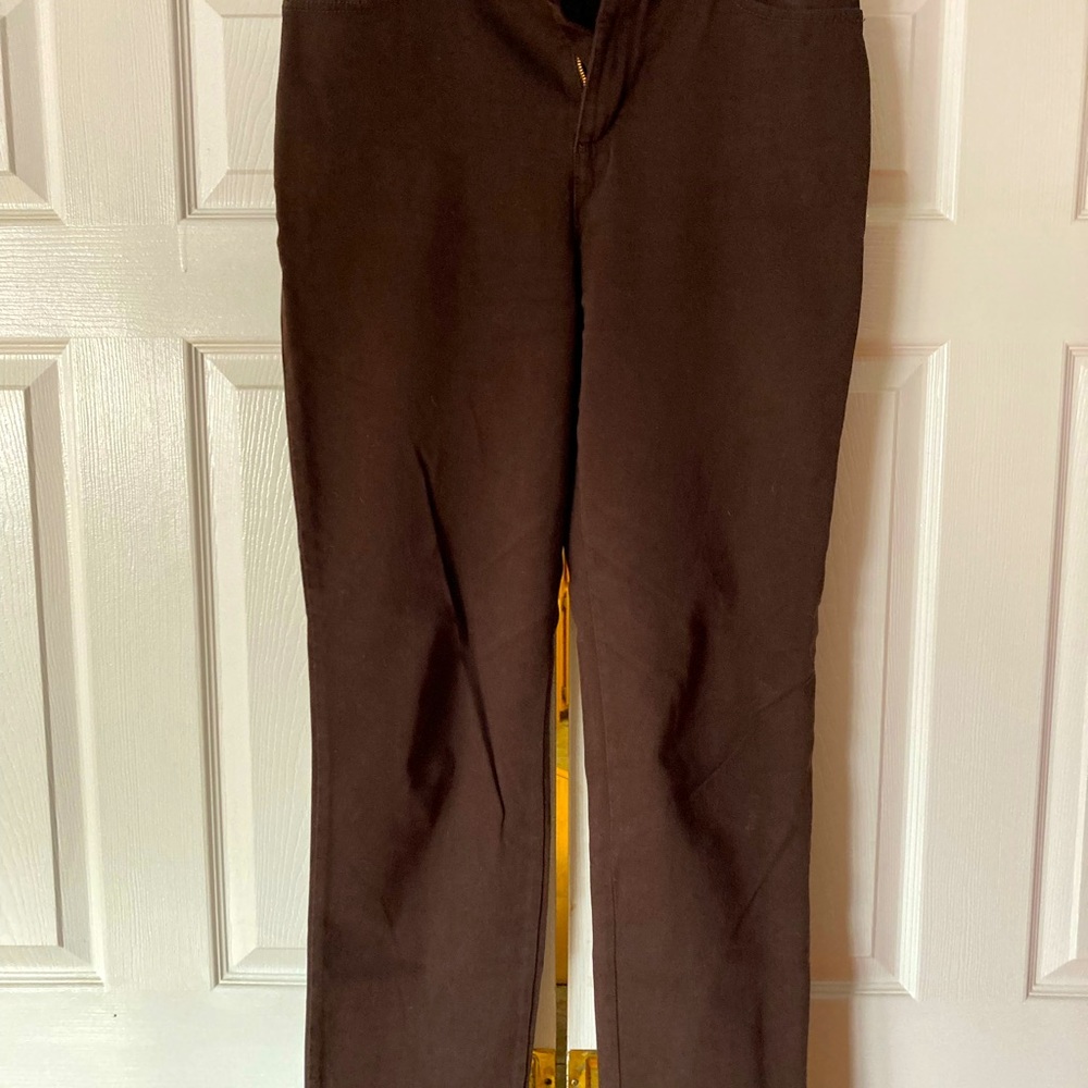 GLORIA VANDERBILT AMANDA BROWN JEANS,SIZE 10.